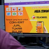 Pulsa Menjadi ”Mata Uang” Kegiatan Ilegal