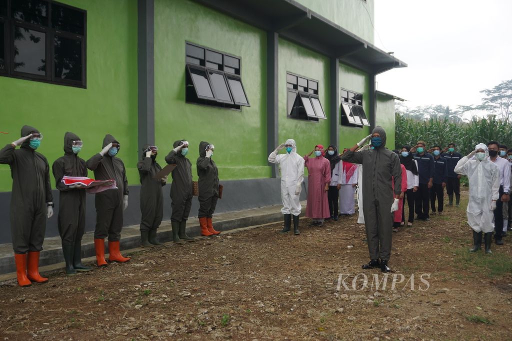 https://assetd.kompas.id/DTgRJMbBS3YECfD-xRSKv0wh6Vk=/1024x683/filters:watermark(https://cdn-content.kompas.id/umum/kompas_main_logo.png,-16p,-13p,0)/https%3A%2F%2Fkompas.id%2Fwp-content%2Fuploads%2F2021%2F08%2F675ea6df-6c45-48d2-b3da-472d760c0702_jpg.jpg