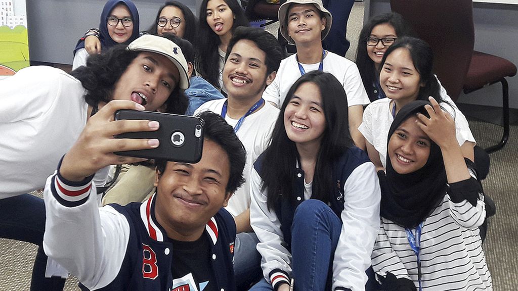 <i>Gadget </i>dan anak muda.