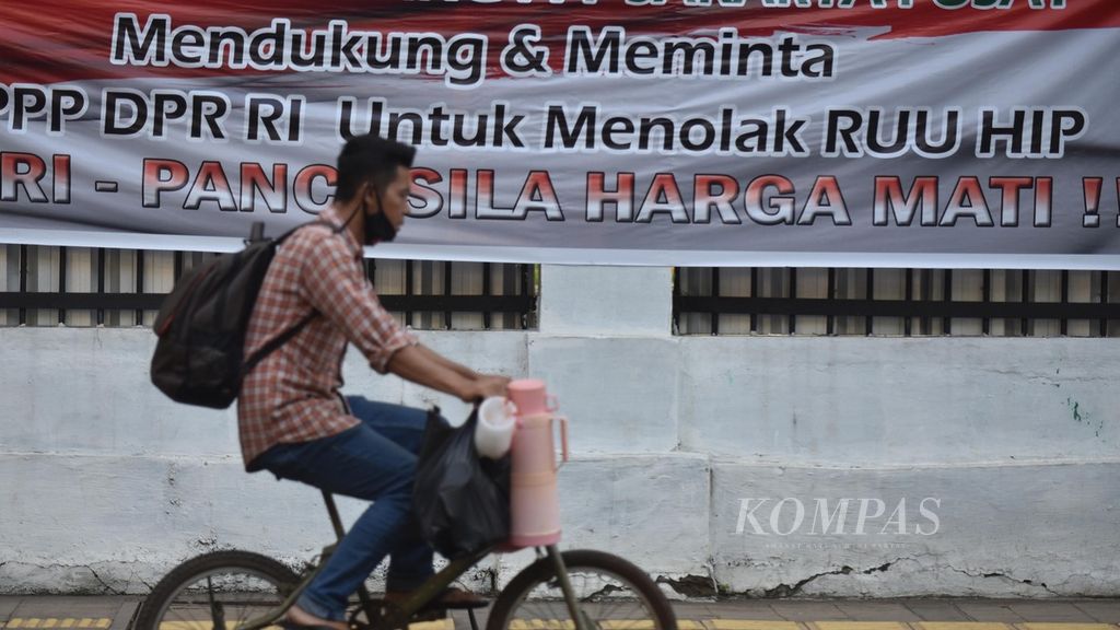 https://assetd.kompas.id/Dfe9aa8dkr9dqHhx9eKxhEdJ8FQ=/1024x576/filters:watermark(https://cdn-content.kompas.id/umum/kompas_main_logo.png,-16p,-13p,0)/https%3A%2F%2Fkompas.id%2Fwp-content%2Fuploads%2F2020%2F07%2Fae56c24e-e260-4e13-90c3-83f1f2ca3d79_jpg.jpg