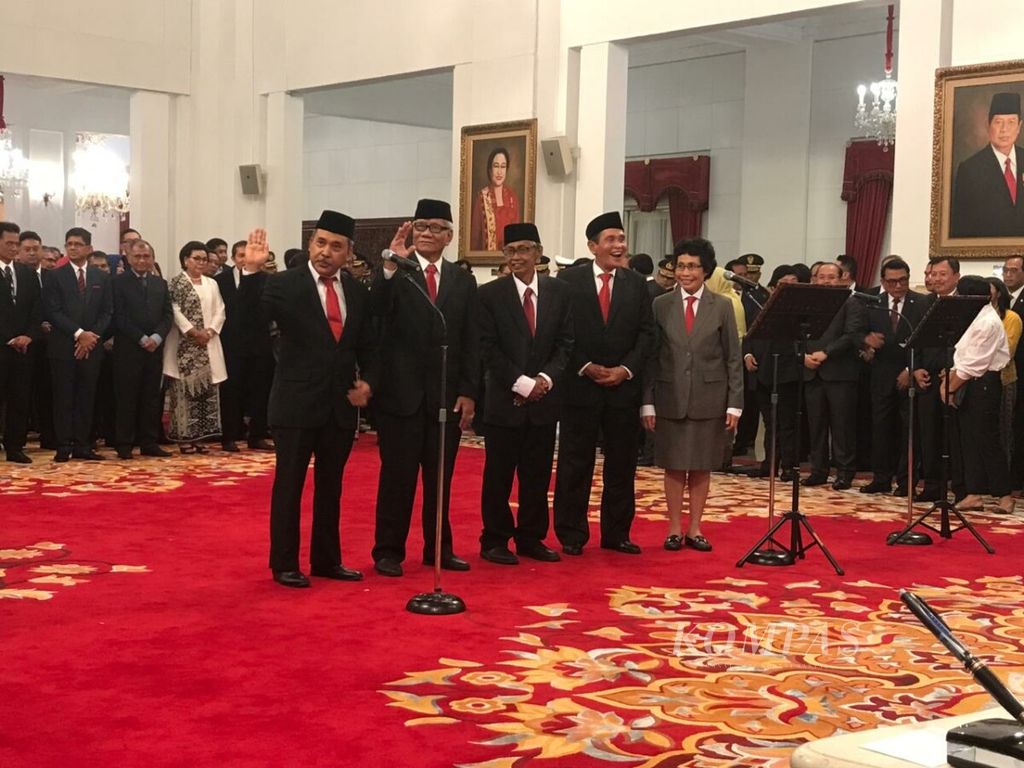 https://assetd.kompas.id/DhzC4mR2mN_WPkdV4QnU7Jfa6mI=/1024x768/filters:watermark(https://cdn-content.kompas.id/umum/kompas_main_logo.png,-16p,-13p,0)/https%3A%2F%2Fkompas.id%2Fwp-content%2Fuploads%2F2019%2F12%2FWhatsApp-Image-2019-12-20-at-16.34.25_1576834702.jpeg