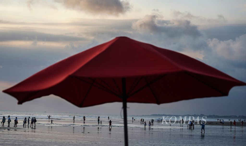 https://assetd.kompas.id/DqljA9FdvMZ_CFutRMn7VWgHCLQ=/1024x611/filters:watermark(https://cdn-content.kompas.id/umum/kompas_main_logo.png,-16p,-13p,0)/https%3A%2F%2Fasset.kgnewsroom.com%2Fphoto%2Fpre%2F2022%2F12%2F10%2F42a4feec-5408-42ac-8ae8-7a662f35e94f_jpg.jpg