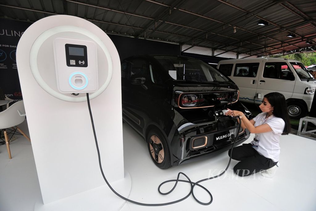https://assetd.kompas.id/E9r3sb_IBBuQq2p59-OcuNjTL8g=/1024x683/filters:watermark(https://cdn-content.kompas.id/umum/kompas_main_logo.png,-16p,-13p,0)/https%3A%2F%2Fkompas.id%2Fwp-content%2Fuploads%2F2021%2F11%2F792e5c77-5db6-4b8b-a0d1-0eb4688368ad_jpg.jpg