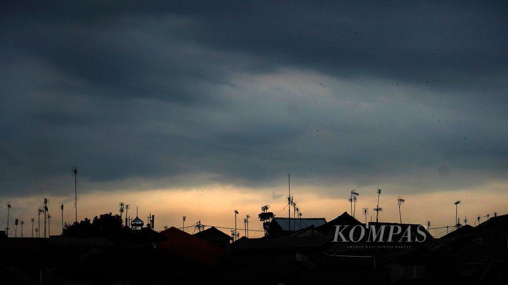 https://assetd.kompas.id/EElrtytBpPMlHkVfkISXeDPphac=/1024x576/filters:watermark(https://cdn-content.kompas.id/umum/kompas_main_logo.png,-16p,-13p,0)/https%3A%2F%2Fkompas.id%2Fwp-content%2Fuploads%2F2020%2F12%2F34a264af-8797-4693-8778-aab2693adf6f_jpg.jpg