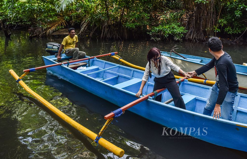 https://assetd.kompas.id/E_AWU2Ric23GhpTT0_qsRkk7Z-U=/1024x662/filters:watermark(https://cdn-content.kompas.id/umum/kompas_main_logo.png,-16p,-13p,0)/https%3A%2F%2Fkompas.id%2Fwp-content%2Fuploads%2F2020%2F09%2F0690fa09-cf7e-459c-beb9-581ff3faa709_jpg.jpg