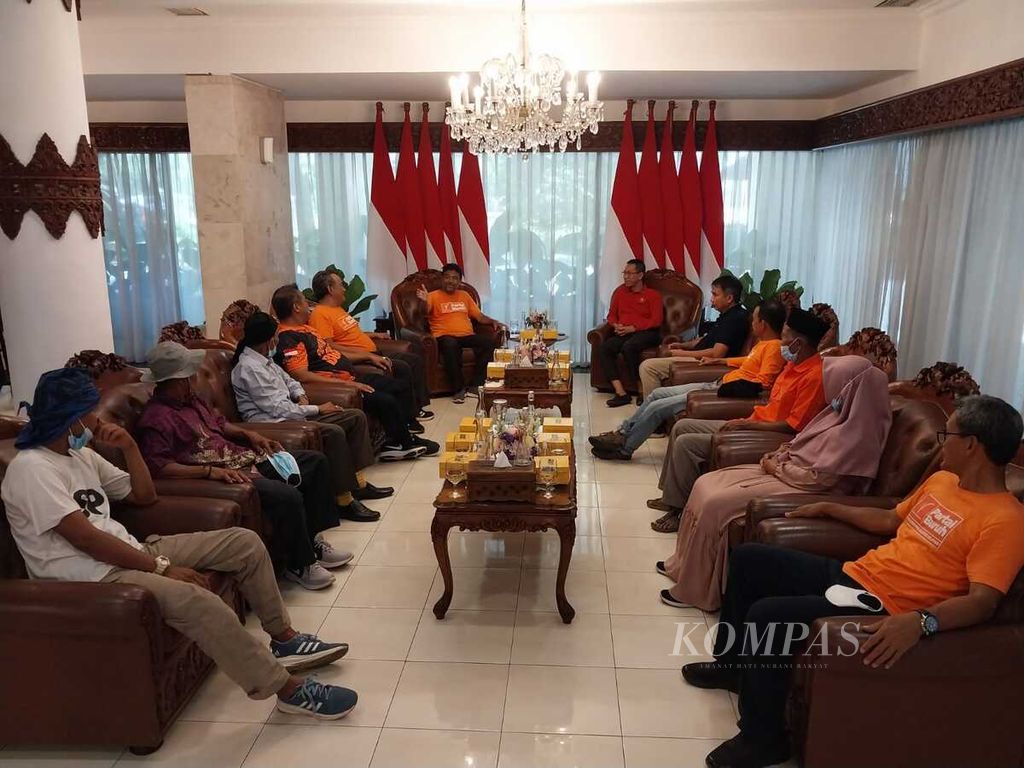 Kepala Sekretariat Presiden Heru Budi Hartono saat menerima perwakilan Serikat Petani Indonesia dan Partai Buruh di Wisma Negara, Kompleks Istana Kepresidenan, Jakarta, Sabtu (24/9/2022).