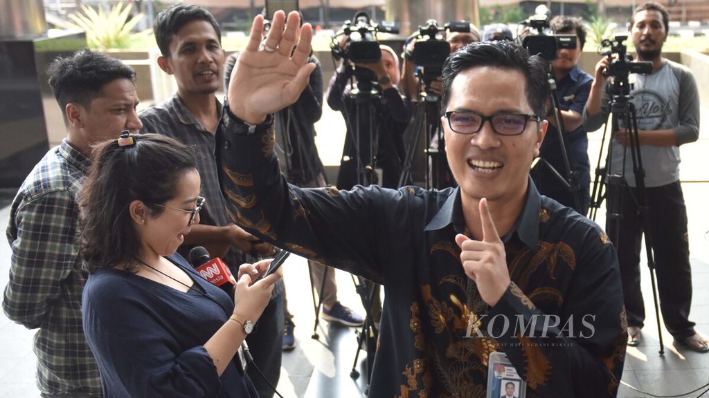 https://assetd.kompas.id/EnF8mbHAqjoL5K-pEKabVof_Xbg=/1024x576/filters:watermark(https://cdn-content.kompas.id/umum/kompas_main_logo.png,-16p,-13p,0)/https%3A%2F%2Fkompas.id%2Fwp-content%2Fuploads%2F2019%2F12%2F9d72f99a-8ac9-455a-bd6f-c5aee39c6d01_jpg.jpg