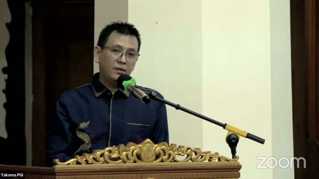 Kepala Pusat Kerukunan Umat Beragama Kementerian Agama Wawan Djunaedi saat membuka acara Seminar Agama-agama (SAA) ke-37 di Cigugur, Kabupaten Kuningan, Jawa Barat, Rabu (16/11/2022). Kegiatan yang berlangsung hingga Sabtu (19/11) itu digelar oleh Persekutuan Gereja-gereja di Indonesia atau PGI.