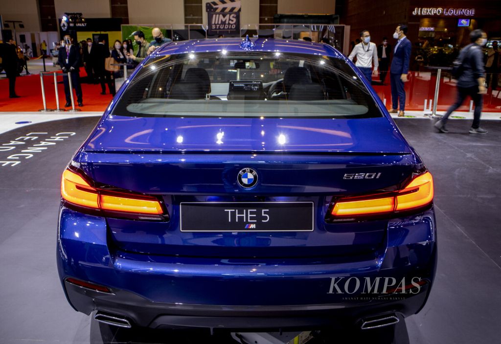 https://assetd.kompas.id/FtdqN-X4wYRZlldIysjR6UNRsdU=/1024x703/filters:watermark(https://cdn-content.kompas.id/umum/kompas_main_logo.png,-16p,-13p,0)/https%3A%2F%2Fkompas.id%2Fwp-content%2Fuploads%2F2021%2F04%2F20210415ED10_BMW_1618579312.jpg