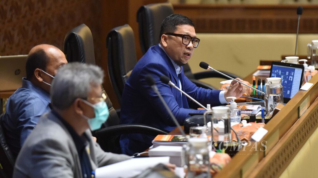https://assetd.kompas.id/G3bV-x5v9kBnCUtHL_VmcgB-CX0=/1024x576/filters:watermark(https://cdn-content.kompas.id/umum/kompas_main_logo.png,-16p,-13p,0)/https%3A%2F%2Fkompas.id%2Fwp-content%2Fuploads%2F2021%2F01%2F5405d8f1-d5de-474e-84ba-54bc5fa36750_jpg.jpg