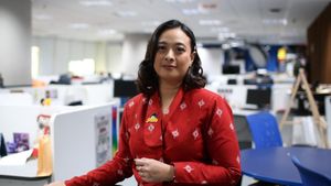 Anggia Kharisma, Tidak Takut Akal Imitasi