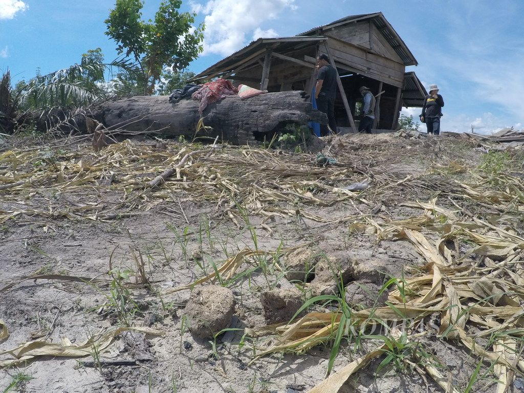 https://assetd.kompas.id/GrMw5w61AOyfvNQ-LFVWN4yDGuE=/1024x768/filters:watermark(https://cdn-content.kompas.id/umum/kompas_main_logo.png,-16p,-13p,0)/https%3A%2F%2Fkompas.id%2Fwp-content%2Fuploads%2F2019%2F05%2F20190510ITAbSILO.jpg
