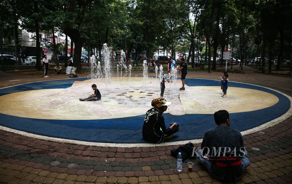 https://assetd.kompas.id/Gu3yxQHhPAH6Fkra7WoYV730kWs=/1024x645/filters:watermark(https://cdn-content.kompas.id/umum/kompas_main_logo.png,-16p,-13p,0)/https%3A%2F%2Fasset.kgnewsroom.com%2Fphoto%2Fpre%2F2023%2F10%2F01%2Fca3e2e2a-92ae-4e59-9479-3f8c93202416_jpg.jpg