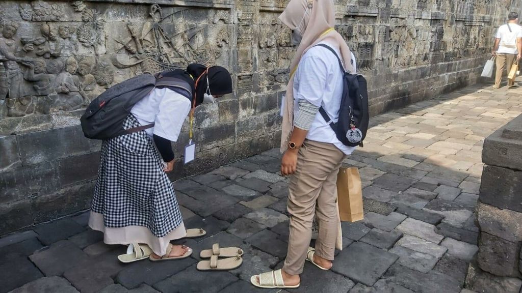 https://assetd.kompas.id/H5_bKgkk9lZDoOdZoZgYoxglTEw=/1024x576/https%3A%2F%2Fkompas.id%2Fwp-content%2Fuploads%2F2021%2F10%2F20211020egiC-sandal_1634722392.jpg