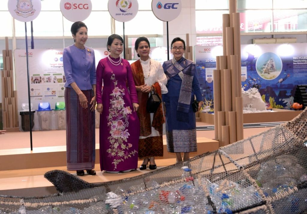 https://assetd.kompas.id/HLzflI9duKHvdD-S65DPPAqNvjw=/1024x714/https%3A%2F%2Fkompas.id%2Fwp-content%2Fuploads%2F2019%2F11%2Firiana1_1572840178.jpeg