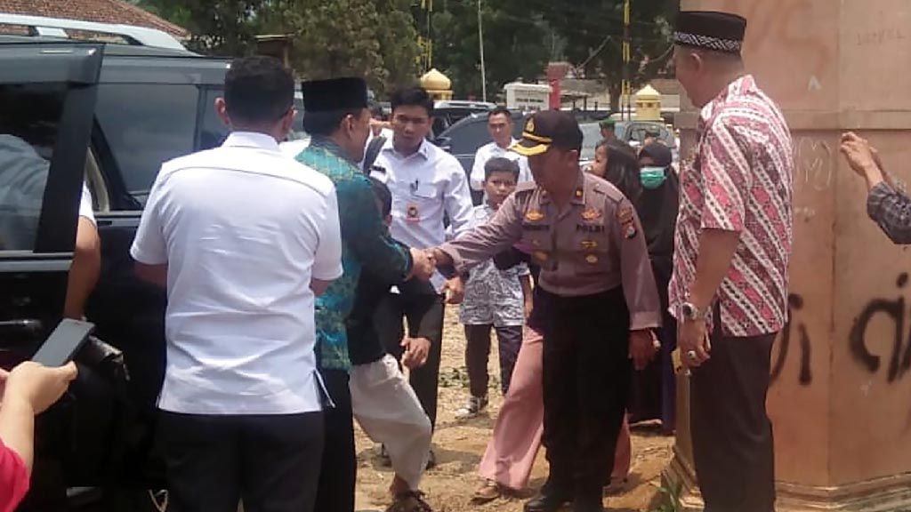 https://assetd.kompas.id/Hxdb8FzKJL8SVUKaYAAnMxPZdVg=/1024x576/https%3A%2F%2Fkompas.id%2Fwp-content%2Fuploads%2F2019%2F10%2F20191011_ENGLISH-PENUSUKAN-WIRANTO_A_web_1570712021.jpg