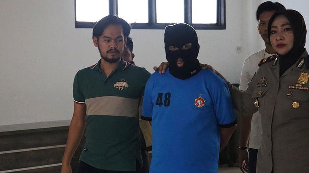Pelaku perdagangan satwa liar dan dilindungi, SM (36), ditangkap Satreskrim Polres Bogor, Kamis (16/2/2023).