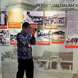 Berseteru di Partai Demokrat, AHY dan Moeldoko Bersalaman di Istana