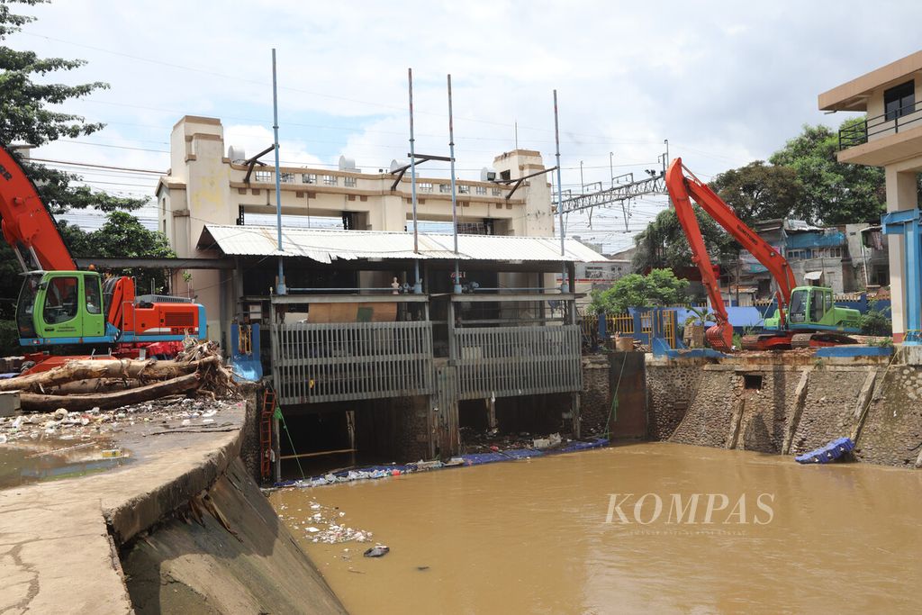 https://assetd.kompas.id/IUpLrynsKo6pGqYtSWn2ysFxy9Y=/1024x683/filters:watermark(https://cdn-content.kompas.id/umum/kompas_main_logo.png,-16p,-13p,0)/https%3A%2F%2Fkompas.id%2Fwp-content%2Fuploads%2F2020%2F01%2F4684cd73-884e-4810-a778-38632c95f5cc_jpg.jpg
