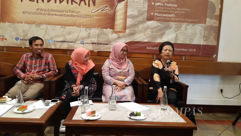 https://assetd.kompas.id/Ihz5ptBZXEynWlLhBuEoWiTrPDs=/1024x576/filters:watermark(https://cdn-content.kompas.id/umum/kompas_main_logo.png,-16p,-13p,0)/https%3A%2F%2Fkompas.id%2Fwp-content%2Fuploads%2F2018%2F12%2F20181226-dne-ceu-popong-ahayyy_1545829489.jpg