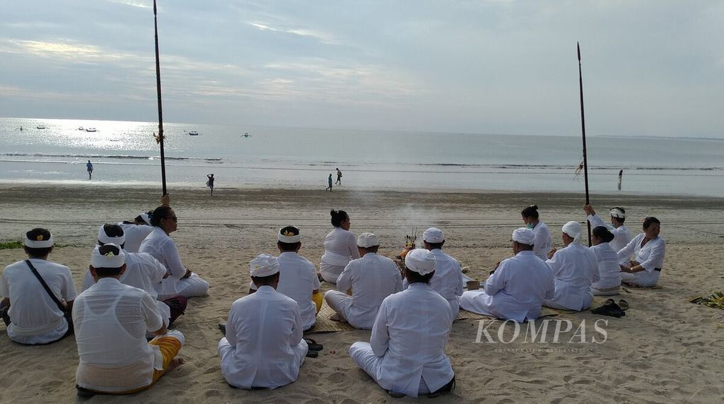https://assetd.kompas.id/IjFMnCzRIvj1m06kEdLtiUOza7s=/1024x572/filters:watermark(https://cdn-content.kompas.id/umum/kompas_main_logo.png,-16p,-13p,0)/https%3A%2F%2Fkompas.id%2Fwp-content%2Fuploads%2F2020%2F03%2F5e81afa1-709e-4510-a2d9-d490c65ac452_jpg.jpg