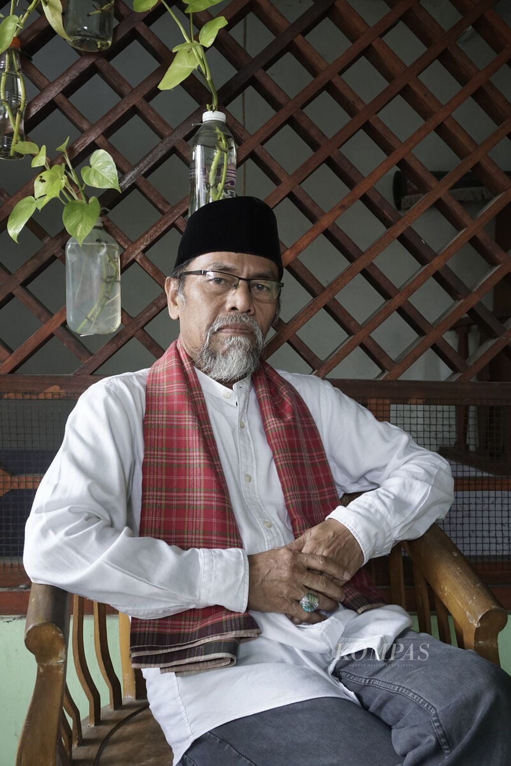 https://assetd.kompas.id/J-t-G7685rLuz6-qzHycqqZh_94=/1024x1536/filters:watermark(https://cdn-content.kompas.id/umum/kompas_main_logo.png,-16p,-13p,0)/https%3A%2F%2Fkompas.id%2Fwp-content%2Fuploads%2F2021%2F02%2F9fb5774a-0265-49fe-b1e5-c6d0a7ab5875_jpg.jpg