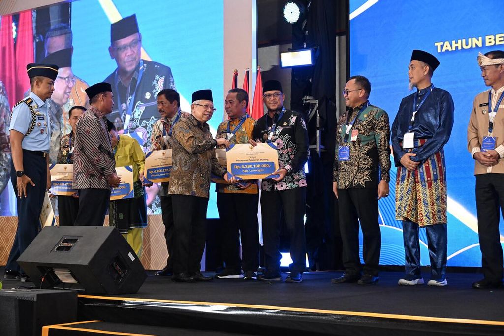 Wakil Presiden Ma’ruf Amin saat membuka Rapat Koordinasi Nasional (Rakornas) Percepatan Penurunan Stunting Tahun 2024 di Hotel Grand Sahid Jaya, Jakarta, pada Rabu (4/9/2024) sore.