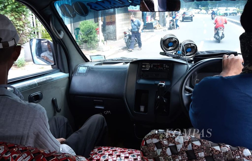 https://assetd.kompas.id/J3ylpps3K8TB3WUL4Xpp4SSxSD0=/1024x655/filters:watermark(https://cdn-content.kompas.id/umum/kompas_main_logo.png,-16p,-13p,0)/https%3A%2F%2Fkompas.id%2Fwp-content%2Fuploads%2F2020%2F05%2FWhatsApp-Image-2020-05-27-at-13.44.28_1590562659.jpeg