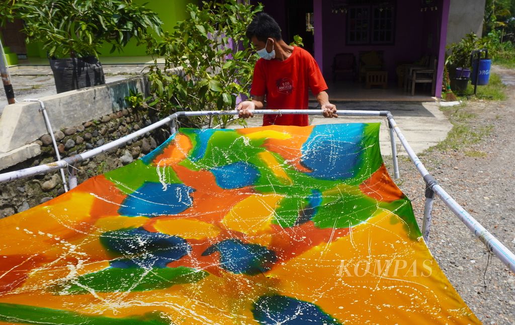 https://assetd.kompas.id/JIhEvLfc5vNviPk_OZv-XA4TsiI=/1024x646/filters:watermark(https://cdn-content.kompas.id/umum/kompas_main_logo.png,-16p,-13p,0)/https%3A%2F%2Fkompas.id%2Fwp-content%2Fuploads%2F2021%2F11%2F08cb3d09-338e-4226-a691-f2cb822faf55_jpg.jpg