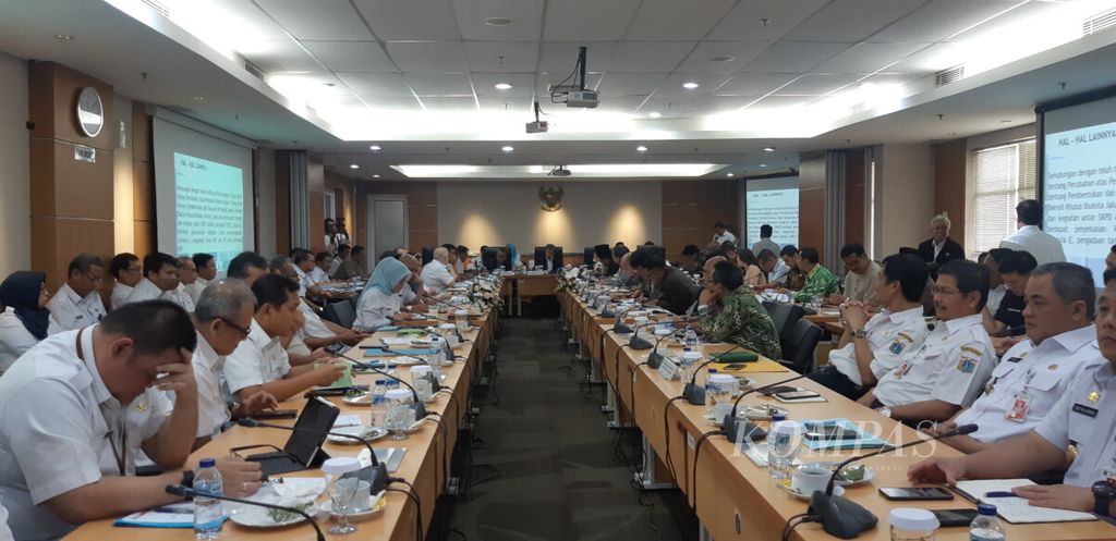 https://assetd.kompas.id/JfO0uMANmz7l1MUlmhRWoAGXhN8=/1024x497/filters:watermark(https://cdn-content.kompas.id/umum/kompas_main_logo.png,-16p,-13p,0)/https%3A%2F%2Fkompas.id%2Fwp-content%2Fuploads%2F2019%2F10%2F20191023_110453_1571833227.jpg