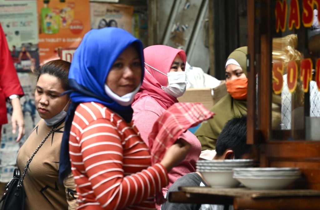 https://assetd.kompas.id/JzzMfildjon_6LMe-qvI7kFp0aY=/1024x672/https%3A%2F%2Fkompas.id%2Fwp-content%2Fuploads%2F2020%2F11%2FINDONESIA-ECONOMY-INDICATOR_92872971_1604582029.jpg