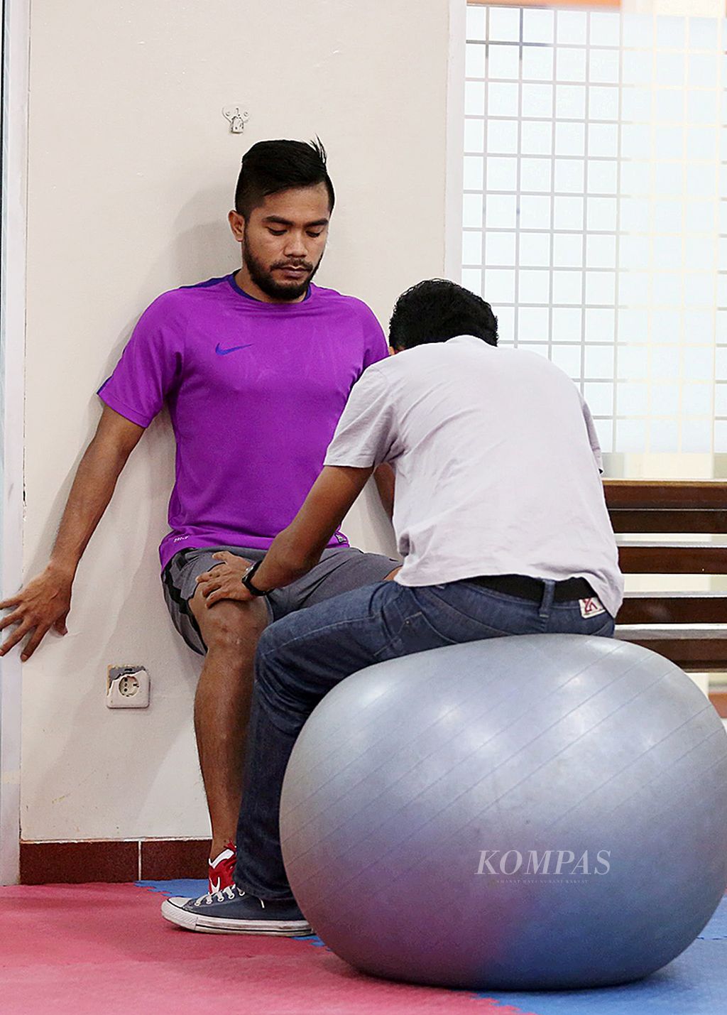 https://assetd.kompas.id/KHKN5epW0ddJF2fJjfxqdf92M7A=/1024x1429/filters:watermark(https://cdn-content.kompas.id/umum/kompas_main_logo.png,-16p,-13p,0)/https%3A%2F%2Fkompas.id%2Fwp-content%2Fuploads%2F2018%2F01%2Fkompas_tark_21082986_114_0-1.jpeg