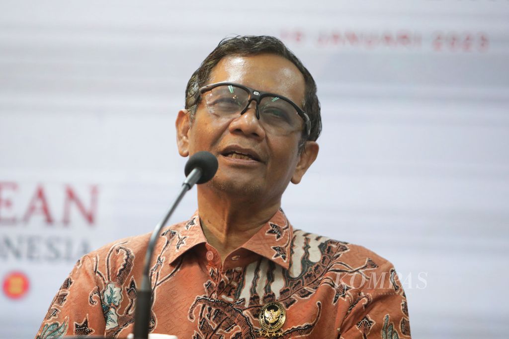 Mahfud MD, Menteri Koordinator Bidang Politik, Hukum, dan Keamanan. 