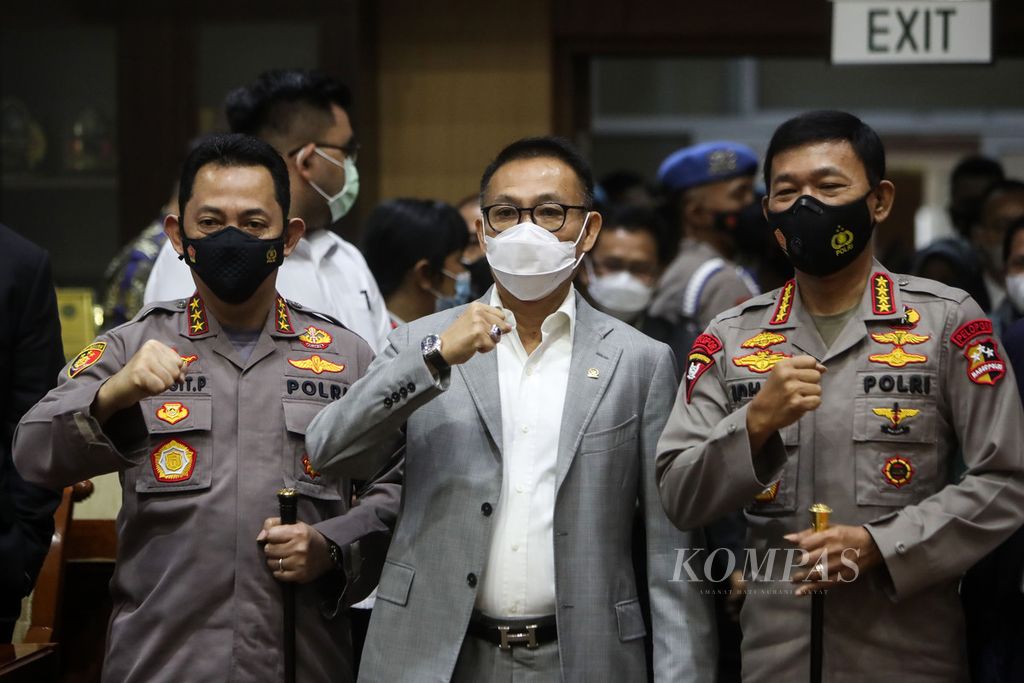 https://assetd.kompas.id/KKFBSGgvtaMKYd4yovQohTsvTmw=/1024x683/filters:watermark(https://cdn-content.kompas.id/umum/kompas_main_logo.png,-16p,-13p,0)/https%3A%2F%2Fkompas.id%2Fwp-content%2Fuploads%2F2021%2F01%2Febcfecd0-c098-444a-95a8-d44c2dab7cf9_jpg.jpg