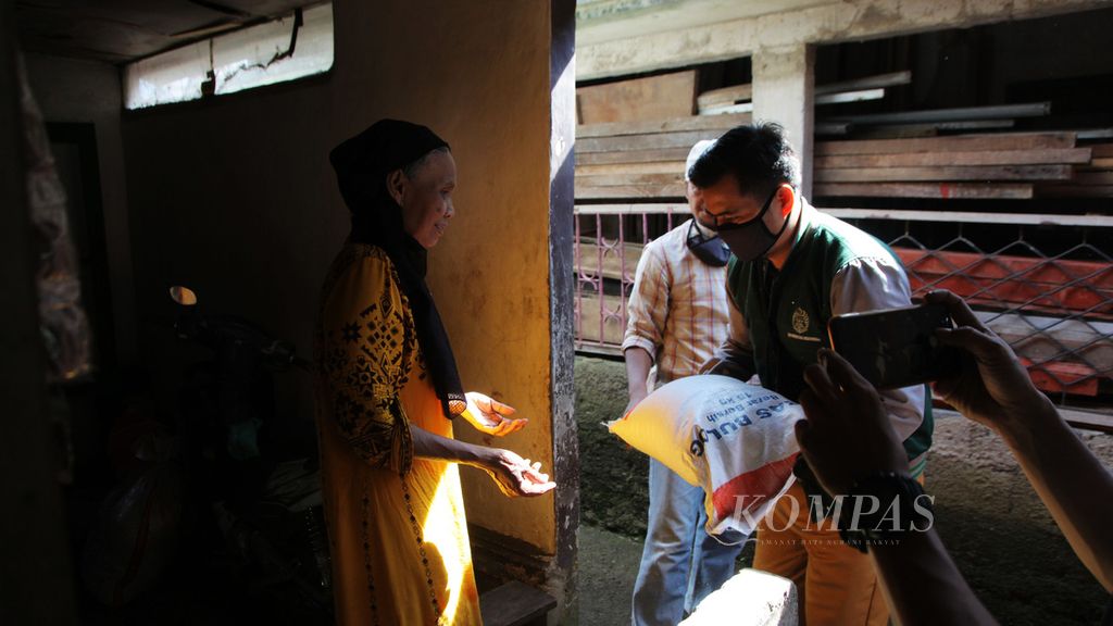 https://assetd.kompas.id/KWZYyfkzasfMpOKjCegqjXzxOC8=/1024x576/filters:watermark(https://cdn-content.kompas.id/umum/kompas_main_logo.png,-16p,-13p,0)/https%3A%2F%2Fkompas.id%2Fwp-content%2Fuploads%2F2020%2F05%2F9d63757b-571a-42a8-b21f-c37698e58906_jpg.jpg