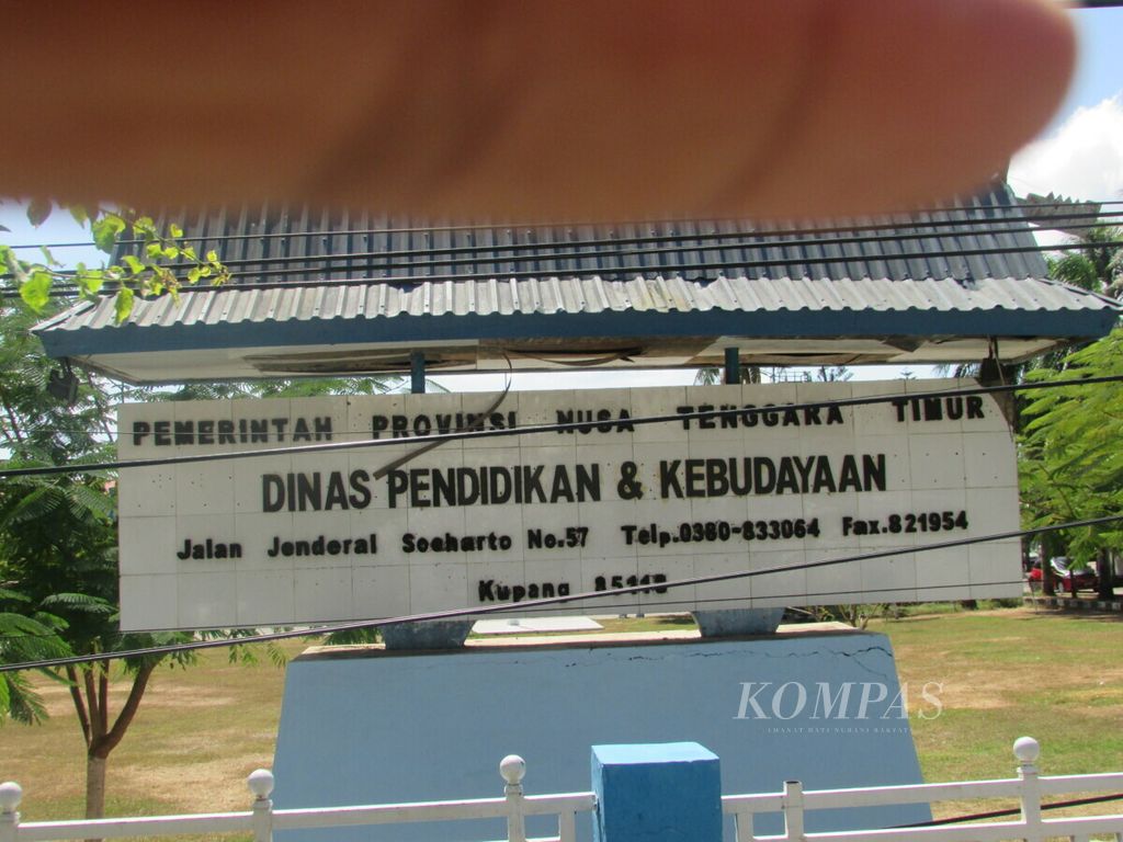 Kantor Dinas Pendidikan dan Kebudayaan NTT