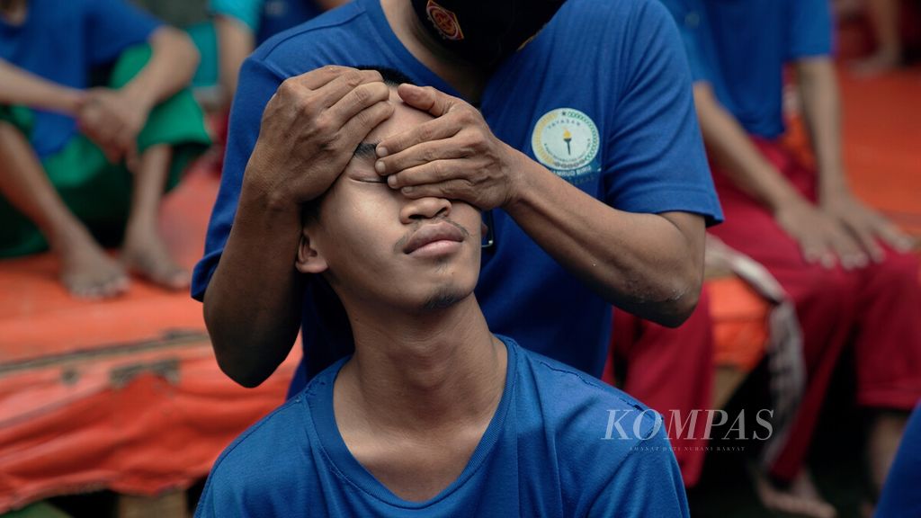 https://assetd.kompas.id/LLDJIl9nXTiXrZtsmf0xwU2UQNg=/1024x576/filters:watermark(https://cdn-content.kompas.id/umum/kompas_main_logo.png,-16p,-13p,0)/https%3A%2F%2Fkompas.id%2Fwp-content%2Fuploads%2F2021%2F04%2Ffbc382c9-9bcc-4c7f-b485-8f0fe02aecf9_jpg.jpg