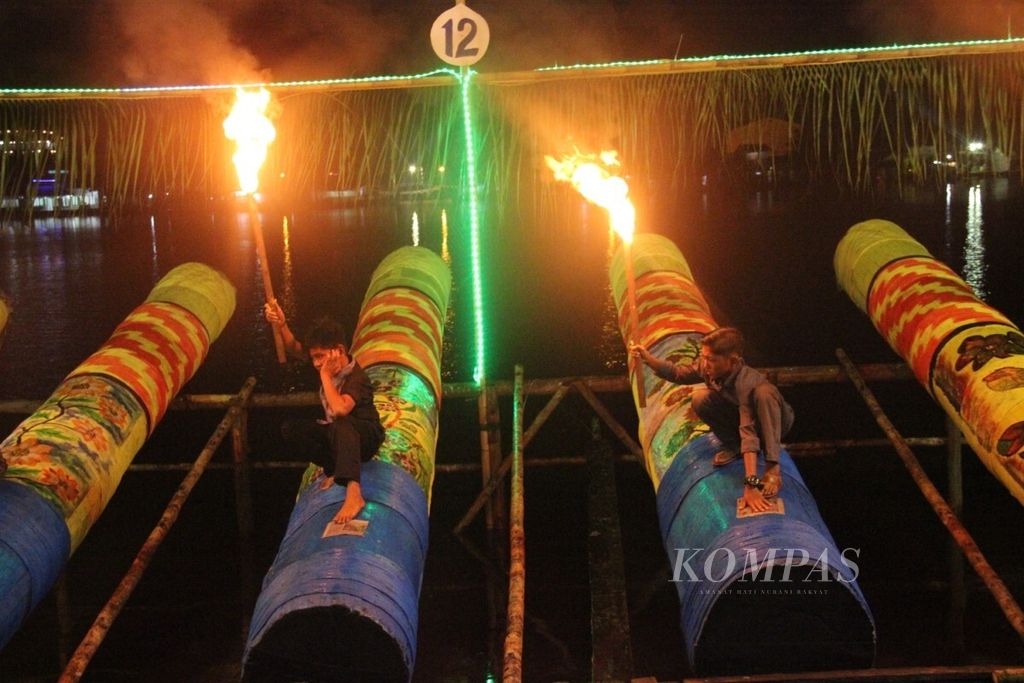 https://assetd.kompas.id/LZSLnD7ouZvJbVzocsjOs5cs1-Q=/1024x683/filters:watermark(https://cdn-content.kompas.id/umum/kompas_main_logo.png,-16p,-13p,0)/https%3A%2F%2Fasset.kgnewsroom.com%2Fphoto%2Fpre%2F2018%2F08%2F13%2F5858da04-98b5-431b-9a0a-df9f3e7b367d_jpg.jpg