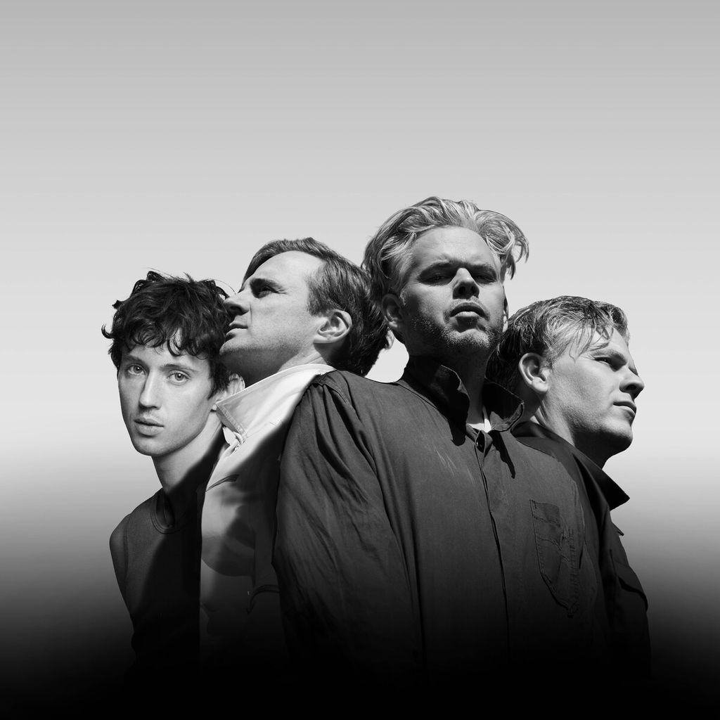 PNAU dan Troye Sivan