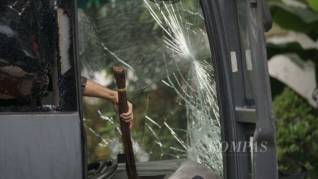 https://assetd.kompas.id/LtdniU0GWcfREl3383TWLnCQkrs=/1024x576/filters:watermark(https://cdn-content.kompas.id/umum/kompas_main_logo.png,-16p,-13p,0)/https%3A%2F%2Fkompas.id%2Fwp-content%2Fuploads%2F2020%2F08%2F44a6c4a2-c8e1-4b6a-bb80-c7b923e11626_jpg.jpg