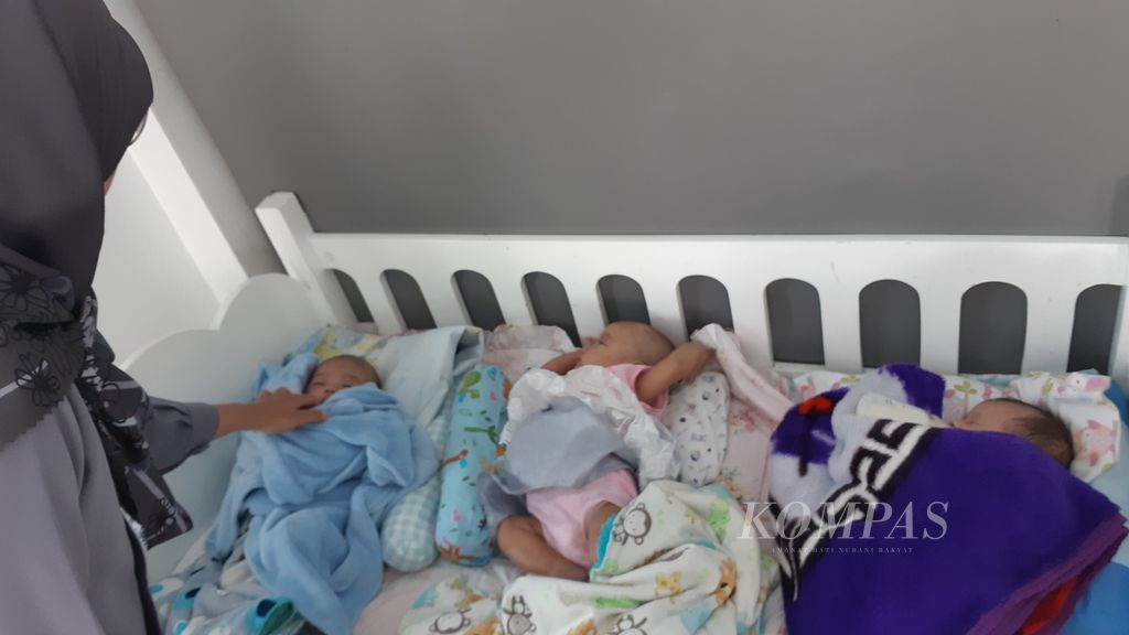 Rabu (15/3/2023), tampak sejumlah bayi dirawat di Yayasan KNDJH.