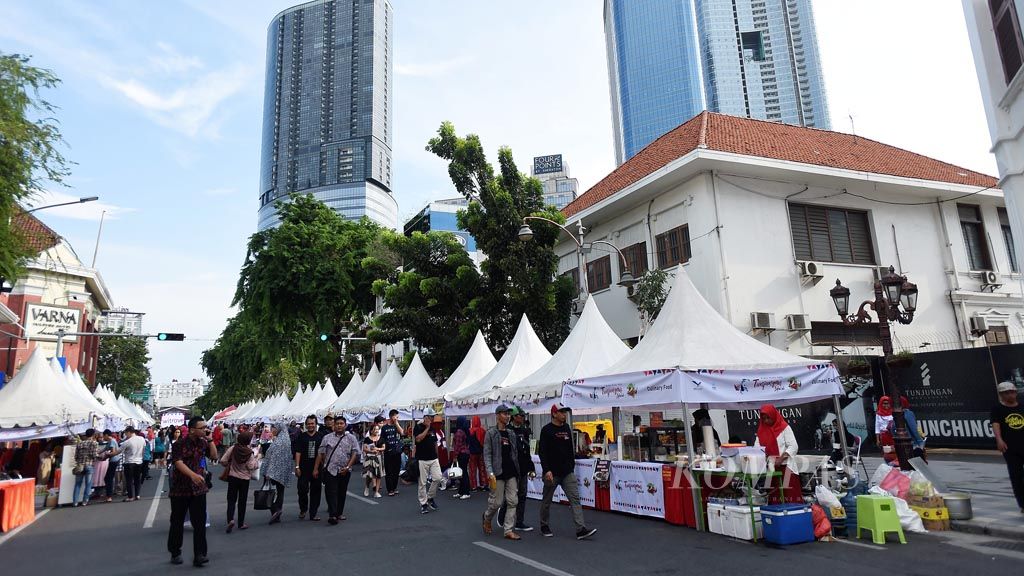 https://assetd.kompas.id/MaqnhFi8RJYtOIVfc3bQ-mjNmfE=/1024x576/filters:watermark(https://cdn-content.kompas.id/umum/kompas_main_logo.png,-16p,-13p,0)/https%3A%2F%2Fkompas.id%2Fwp-content%2Fuploads%2F2018%2F11%2F20181118_MLAKU-MLAKU_E_web_1542545301.jpg