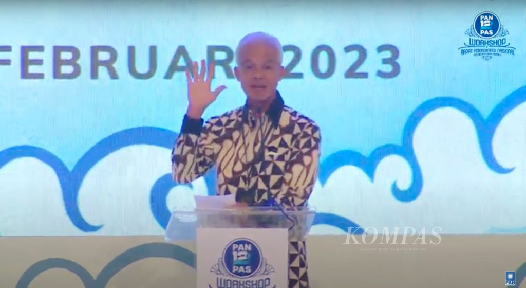 Gubernur Jawa Tengah Ganjar Pranowo saat menghadiri Workshop dan Rapat Koordinasi Nasional PAN 2023 di Semarang, Jawa Tengah, Minggu (26/2/2023).