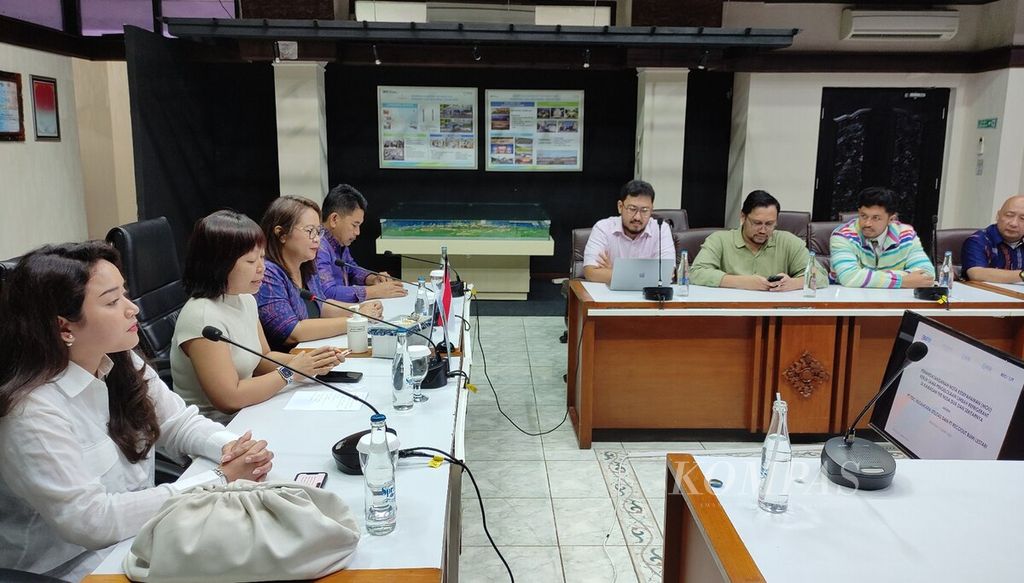 Suasana acara penandatanganan nota kesepahaman kerja sama antara ITDC Nusa Dua dan PT Recoolit Bumi Lestari di Gedung Wantilan Kantor ITDC Nusa Dua, Bali, Selasa (7/3/2023).