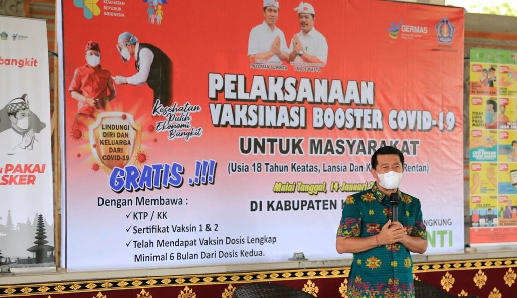 https://assetd.kompas.id/NKP1V5zaCz3bSu7rDG6H2zzruQA=/1024x591/https%3A%2F%2Fkompas.id%2Fwp-content%2Fuploads%2F2022%2F01%2F20220114cokp-pencanangan-vaksinasi-booster-di-klungkung_1642164760.jpg