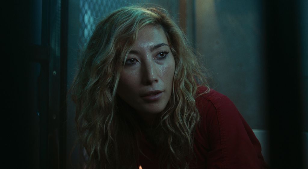 Samantha Doc Brown (Dichen Lachman) dalam salah satu adegan di film <i>Aftermath</i>.