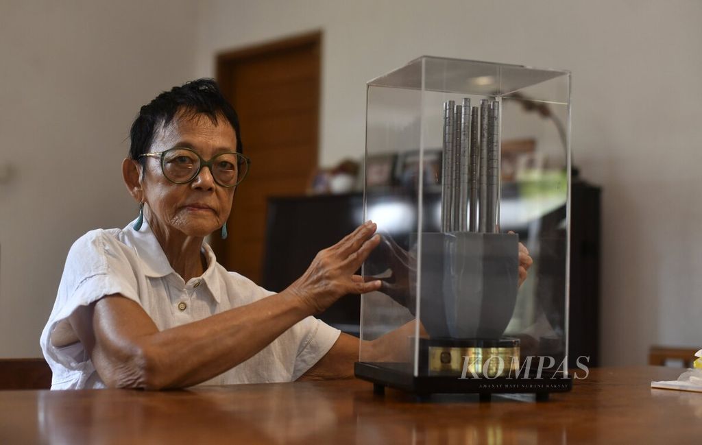 Carla Bianpoen, jurnalis, penulis, dan kritikus seni yang meraih penghargaan Roosseno Award 2023.