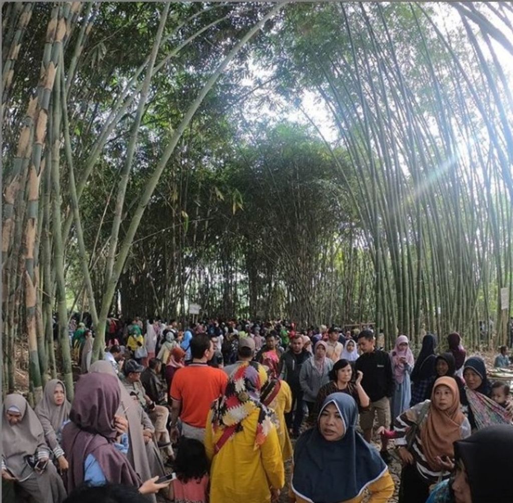 Pasar Papringan di Desa Kandangan, Temanggung, Jawa Tengah.