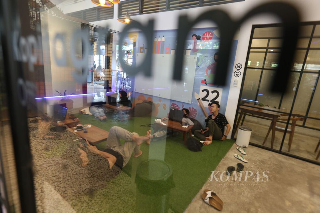 https://assetd.kompas.id/O27vrm6yYq5zLkfx_Hi6L56L0J0=/1024x683/filters:watermark(https://cdn-content.kompas.id/umum/kompas_main_logo.png,-16p,-13p,0)/https%3A%2F%2Fkompas.id%2Fwp-content%2Fuploads%2F2021%2F10%2F6b1d851b-8da9-4246-a86c-6f88fde41f38_jpg.jpg
