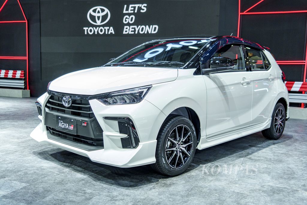 All New Toyota Agya GR Sport di ajang pameran Gaikindo Jakarta Auto Week 2023 di JCC Senayan, Jumat (10/3/2023). 
